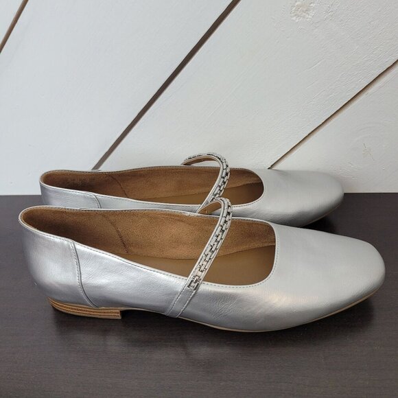 NEW Naturalizer Womens 11 Kelly-Chain Mary Jane Flat Silver Metallic  //8PT - Picture 1 of 8